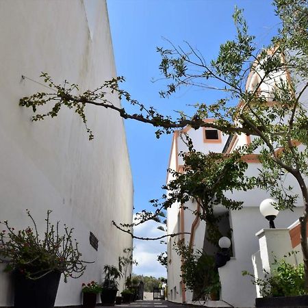 Hotel Koralli Kamári エクステリア 写真