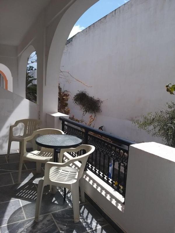 Hotel Koralli Kamári エクステリア 写真