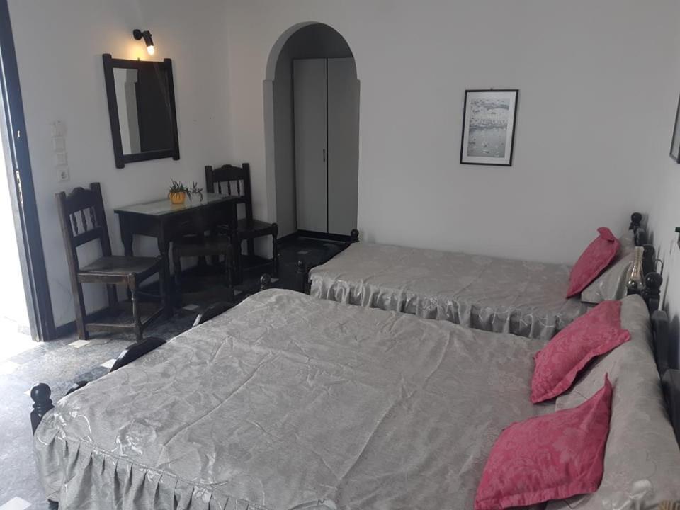 Hotel Koralli Kamári エクステリア 写真